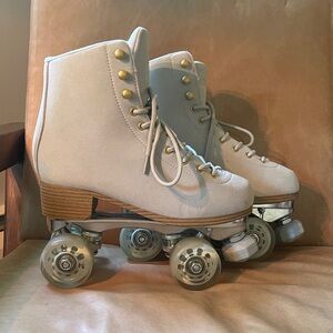 Stylish Cream Roller Skates for Women
